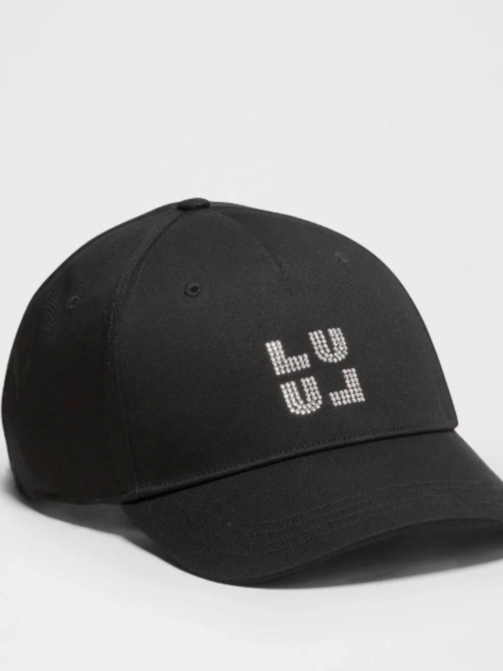 Lululemon Black “Jewelled” Cap in S/M